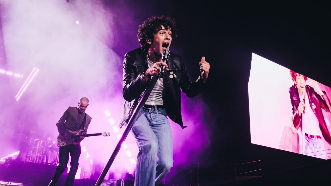 The 1975 retira faixa ‘Human Too’ dos serviços de streaming