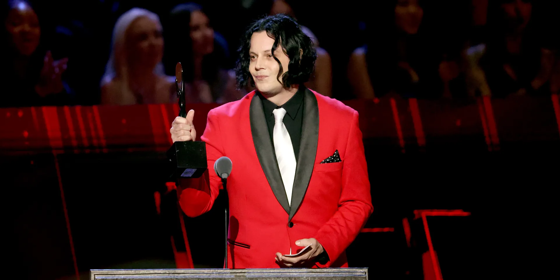Jack White homenageia Meg White no Hall da Fama do Rock