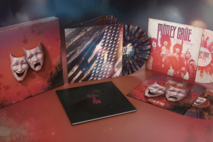 Mötley Crüe celebra 40 anos de “Theatre Of Pain” com box set deluxe limitado