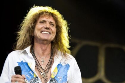 David Coverdale anuncia aposentadoria após 50 anos