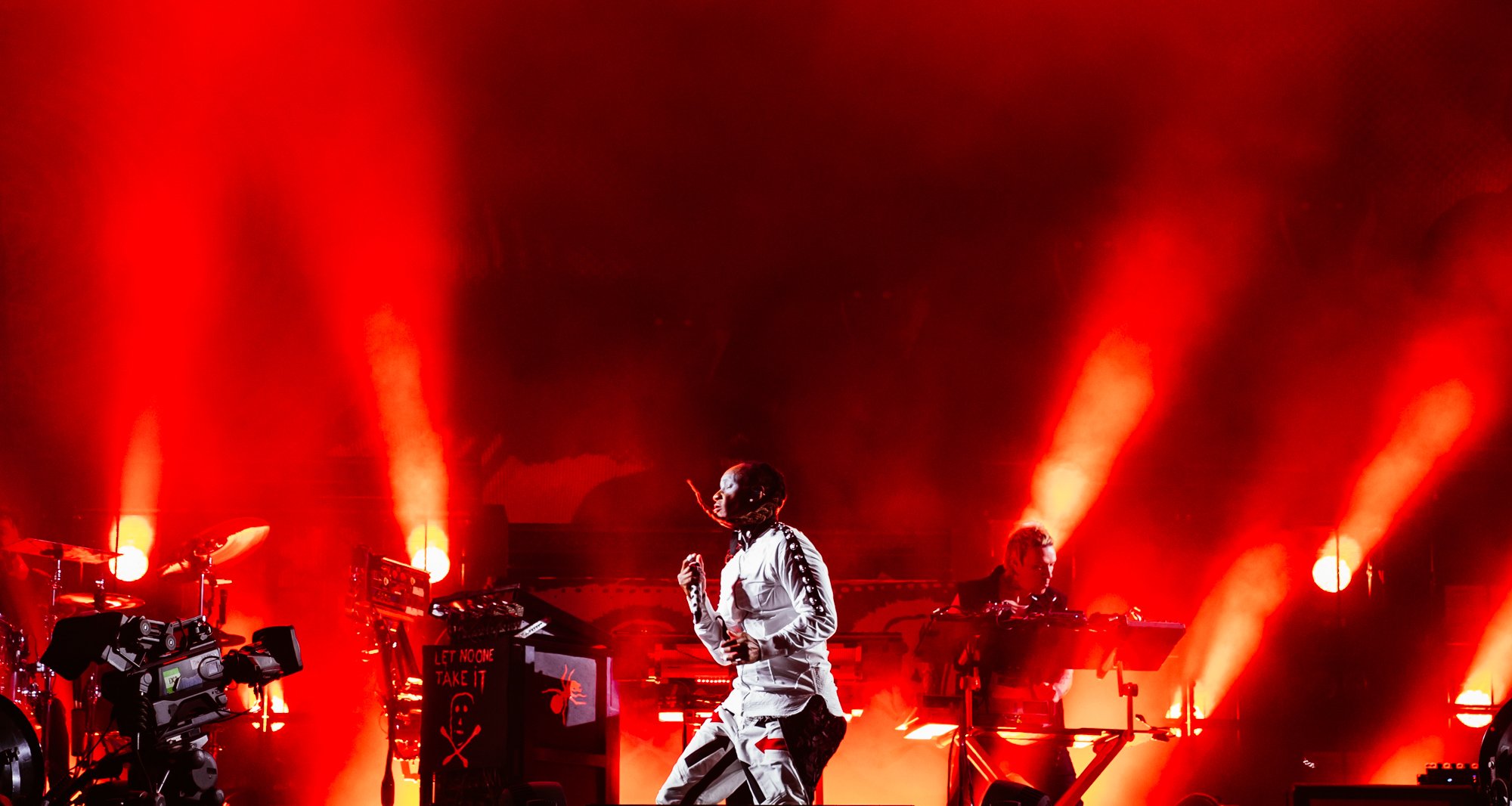 The Prodigy anuncia turnê e novas faixas para 2026