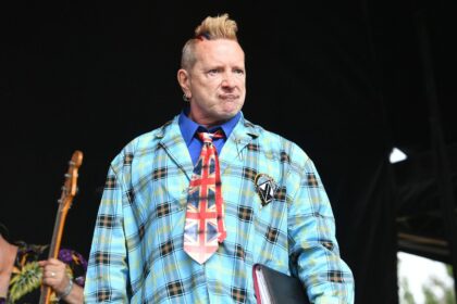 Sex Pistols relançam “Filthy Lucre Live” em vinil e CD com bônus