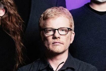 The New Pornographers: vocalista fala sobre prisão do baterista