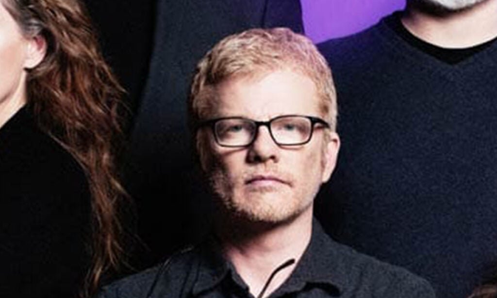 The New Pornographers: vocalista fala sobre prisão do baterista