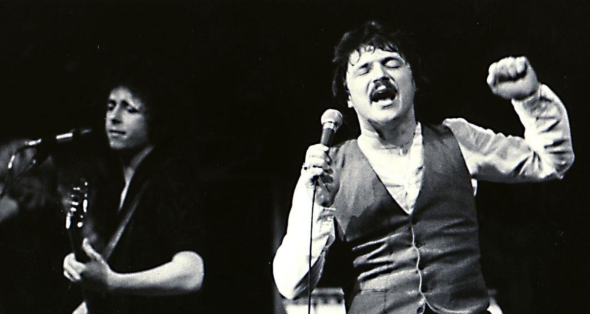 Steve Lukather nega briga com ex-vocalista Bobby Kimball