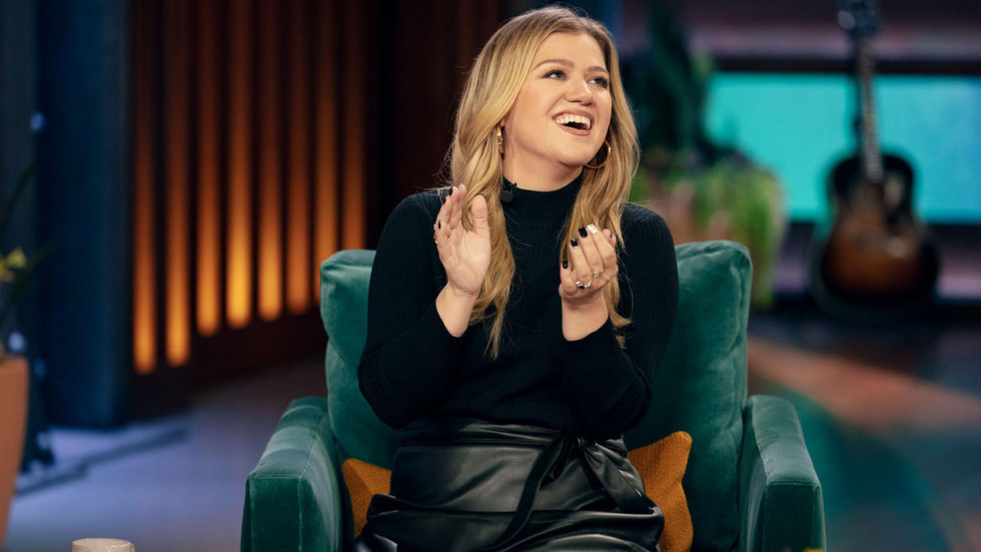 Kelly Clarkson atinge 1 bilhão de streams no Spotify