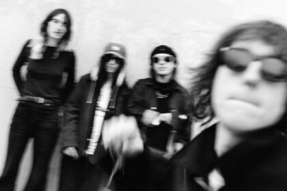 Geese toca cover de New Radicals