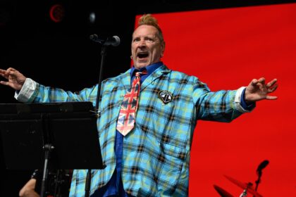 John Lydon diz não sentir nada pelos Sex Pistols