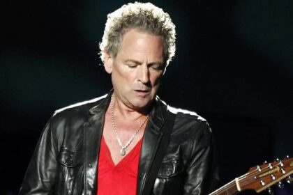 Lindsey Buckingham anuncia novo álbum solo para 2024