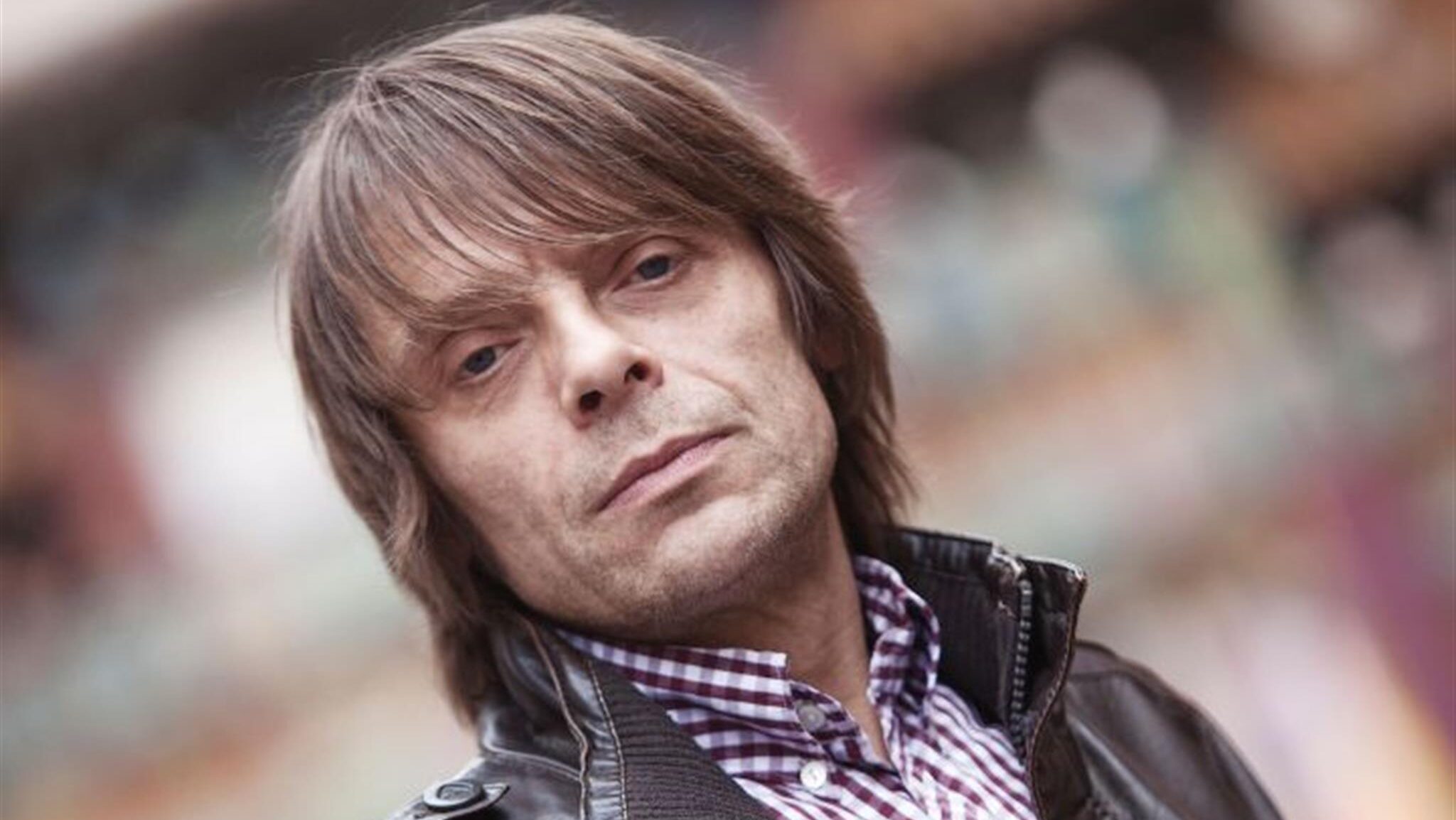 Últimos shows de Mani com Stone Roses e Primal Scream