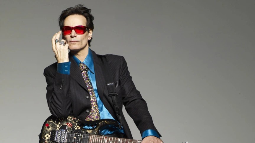 Steve Vai elogia David Coverdale após anunciar aposentadoria