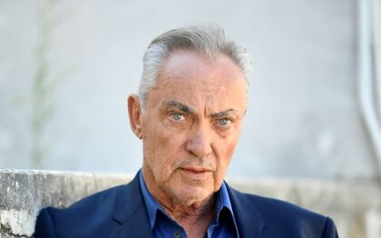 Morre Udo Kier, ator de “Bacurau” e “O Agente Secreto”, aos 81 anos