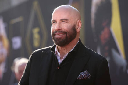 John Travolta é acusado de ser pai de bisneto de Elvis Presley