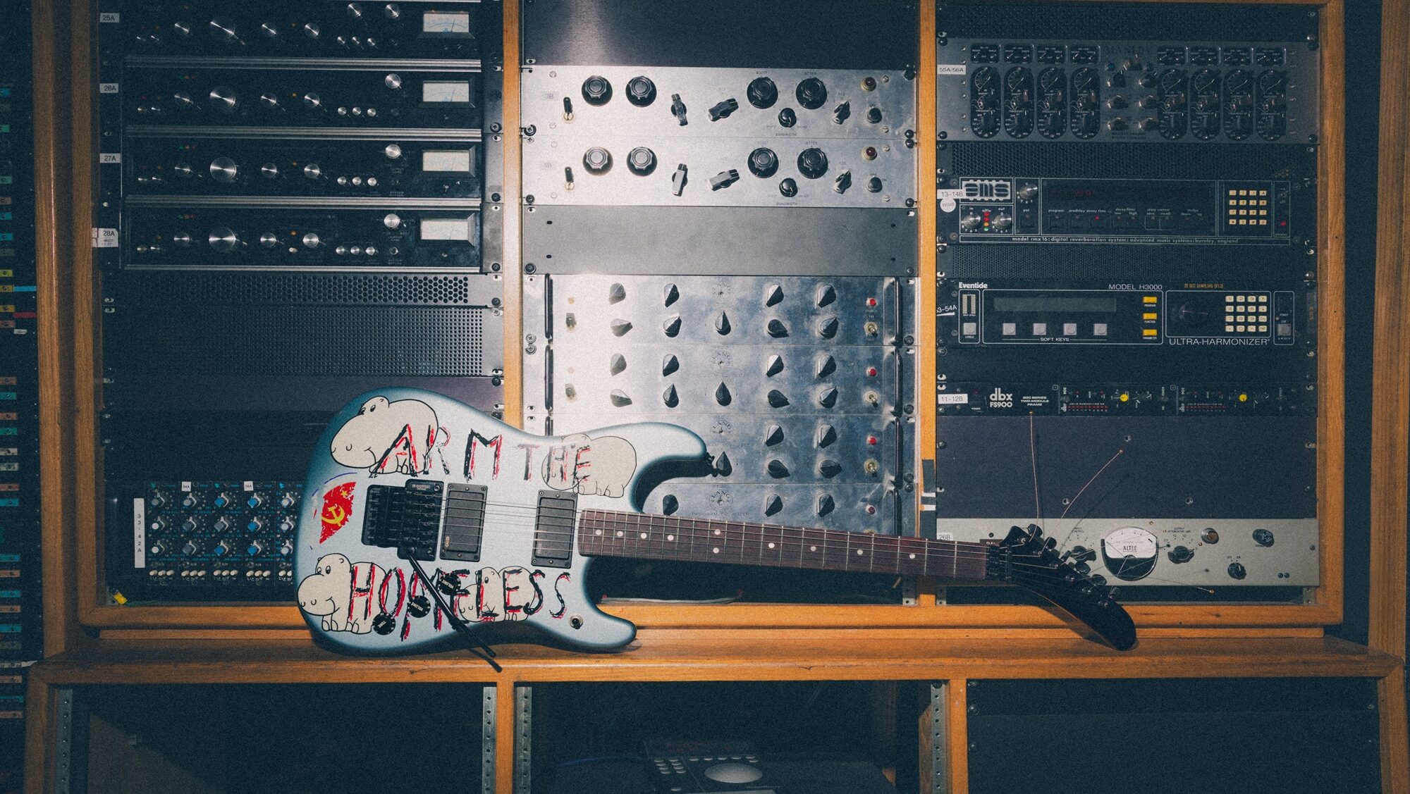 Guitarra Arm The Homeless: Tom Morello lança com a Fender