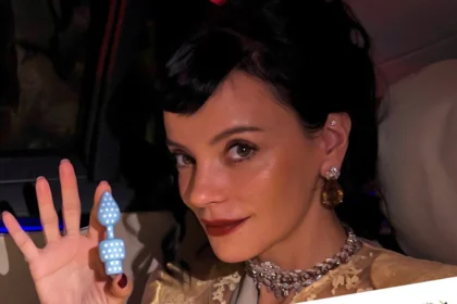 Lily Allen lança ‘West End Girl’ em USB formato plug