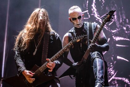 The Shit Ov God do Behemoth tem conceito filosófico