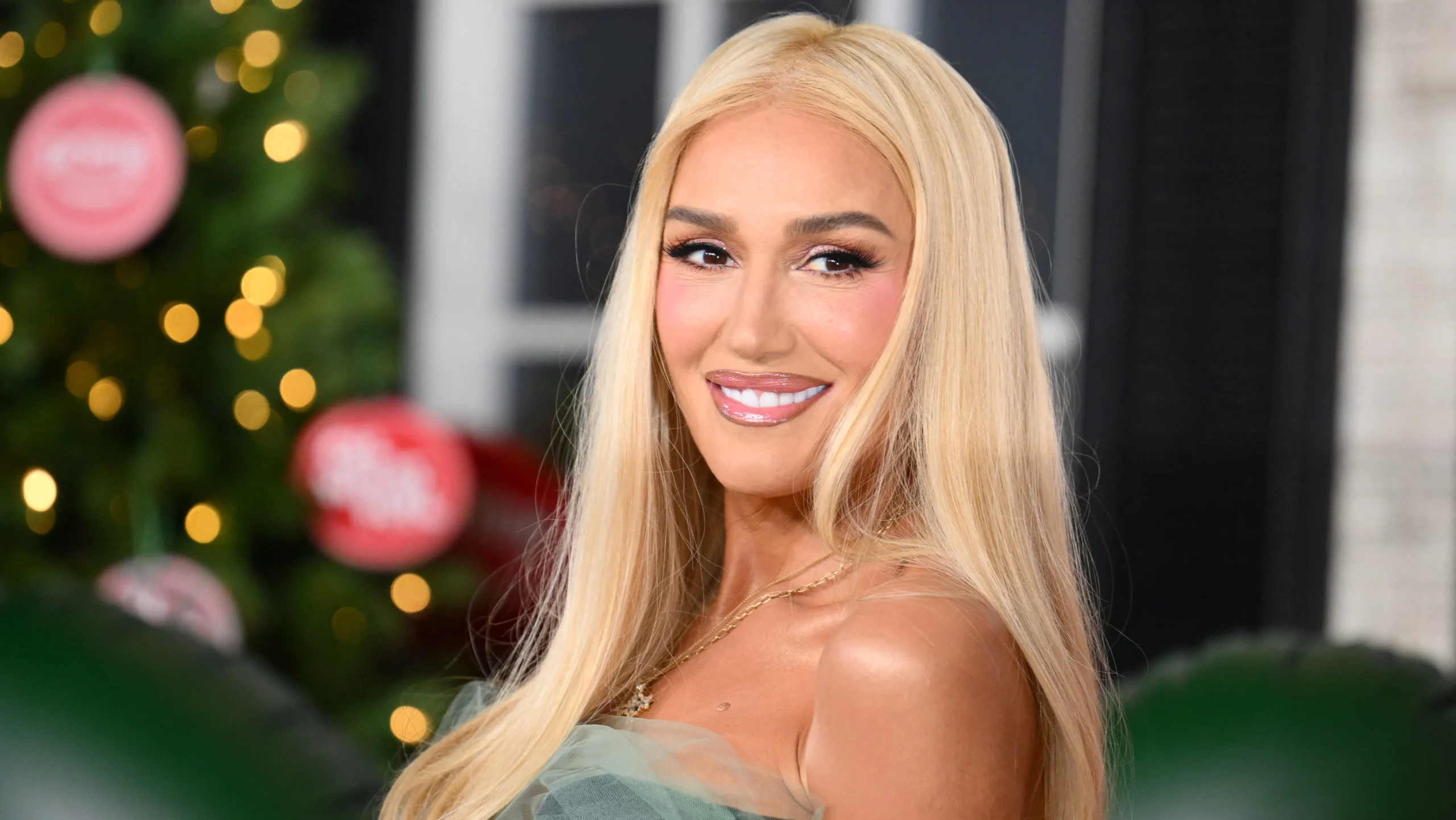Gwen Stefani enfrenta críticas por divulgar app antiaborto