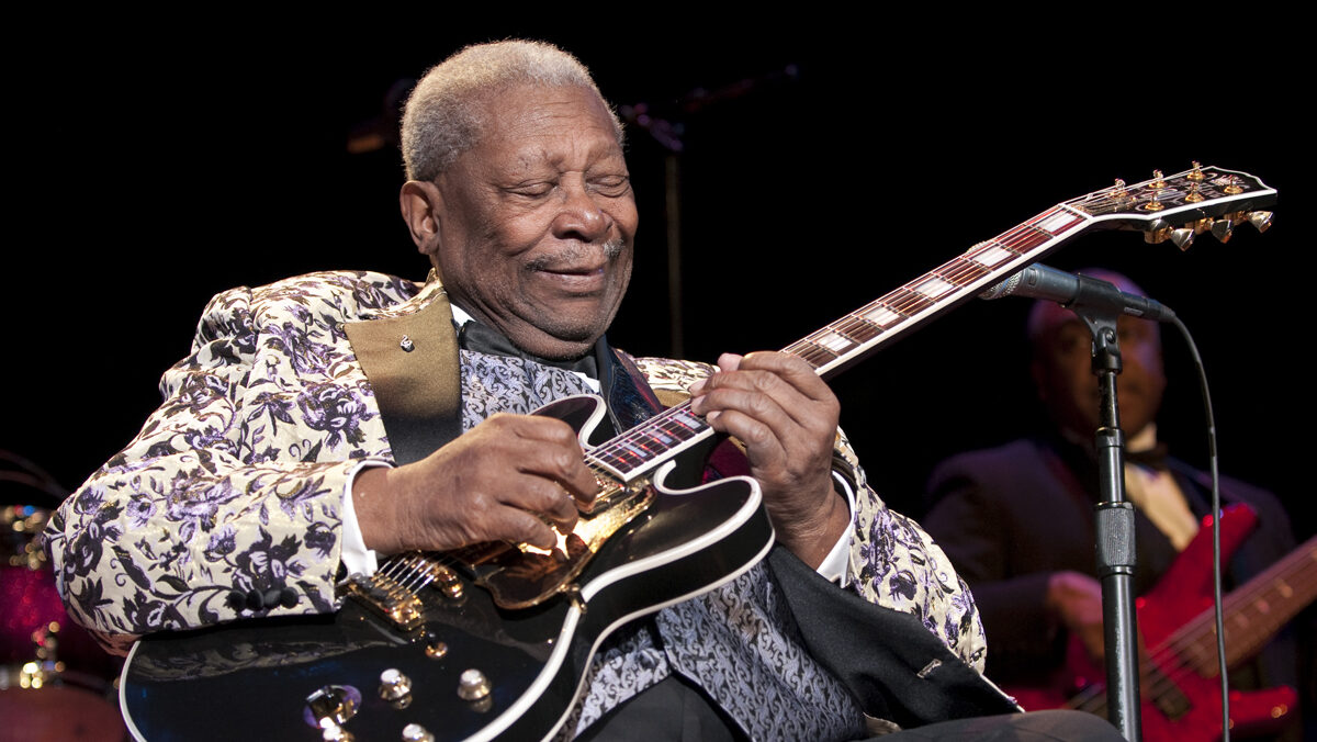 Como um garoto do Mississippi virou o rei do blues: a história de B.B. King
