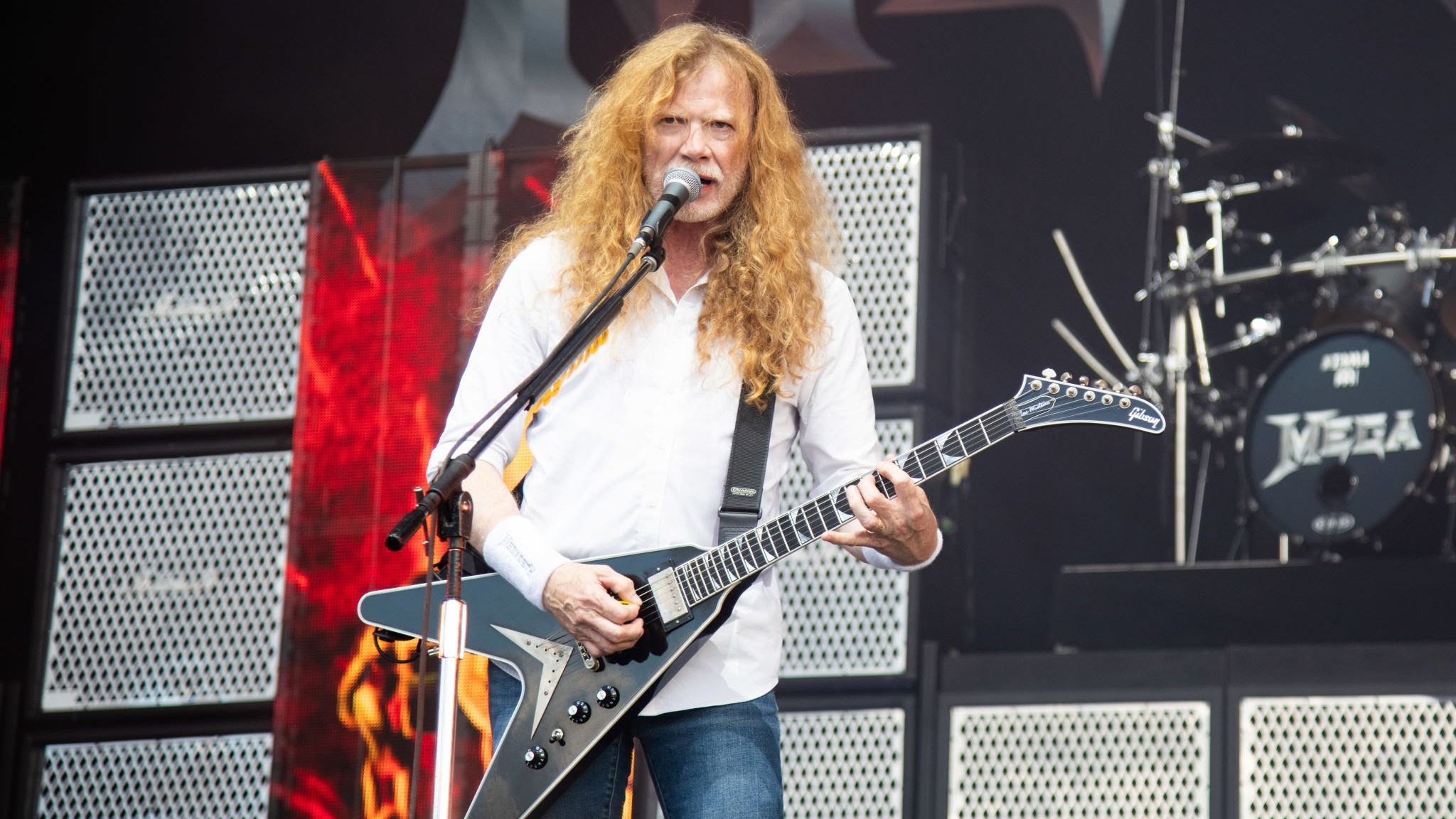 “Não sei por quanto tempo mais consigo fazer isso. Minhas mãos estão doendo muito.” revela Dave Mustaine