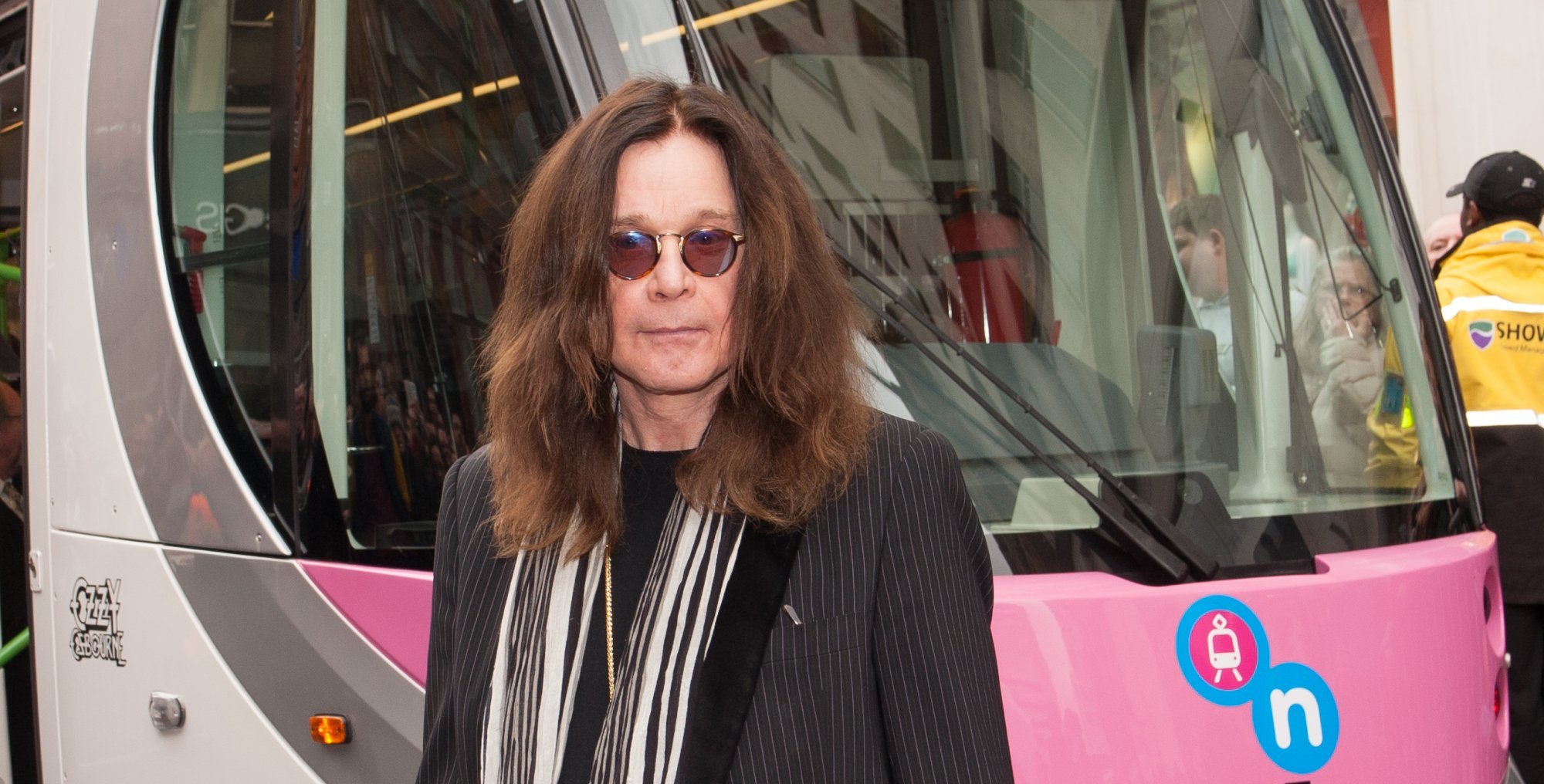 Ozzy Osbourne Airport ganha apoio de 77 mil fãs