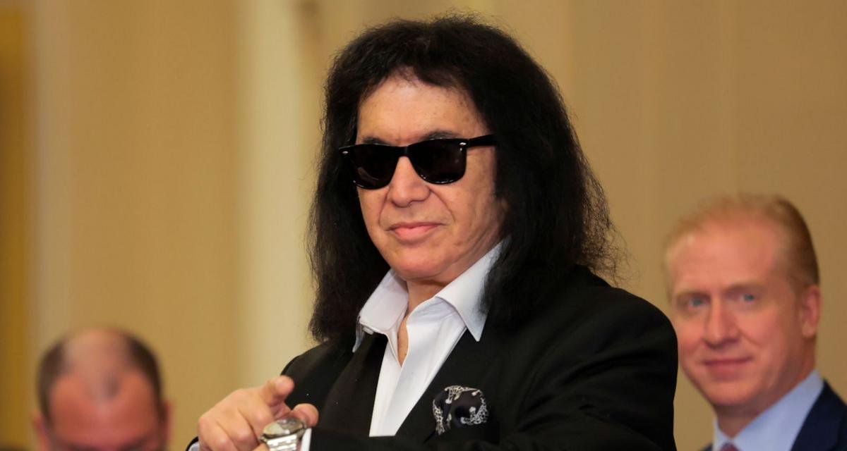 Gene Simmons comenta polarização política nos EUA: “As pessoas foram ao extremo”