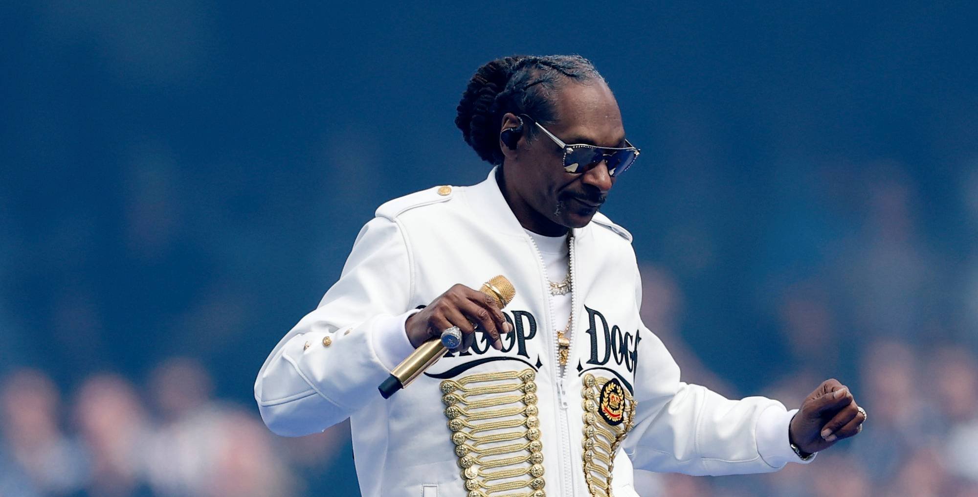 Snoop Dogg assume show do intervalo do jogo da NFL no Natal