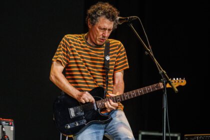 Yo La Tengo homenageia Rob Reiner com cover de Spinal Tap