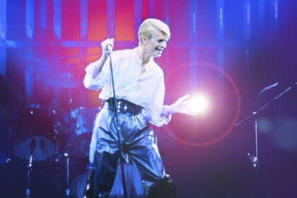 O segred do baixo “de borracha” em “Station To Station” do Bowie