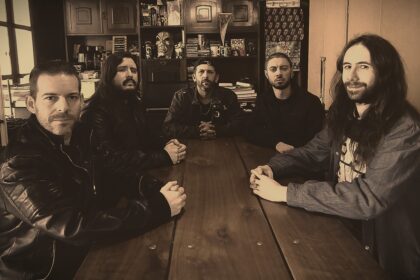 Exequator lança single “Gods” e discute vícios da fé e poder
