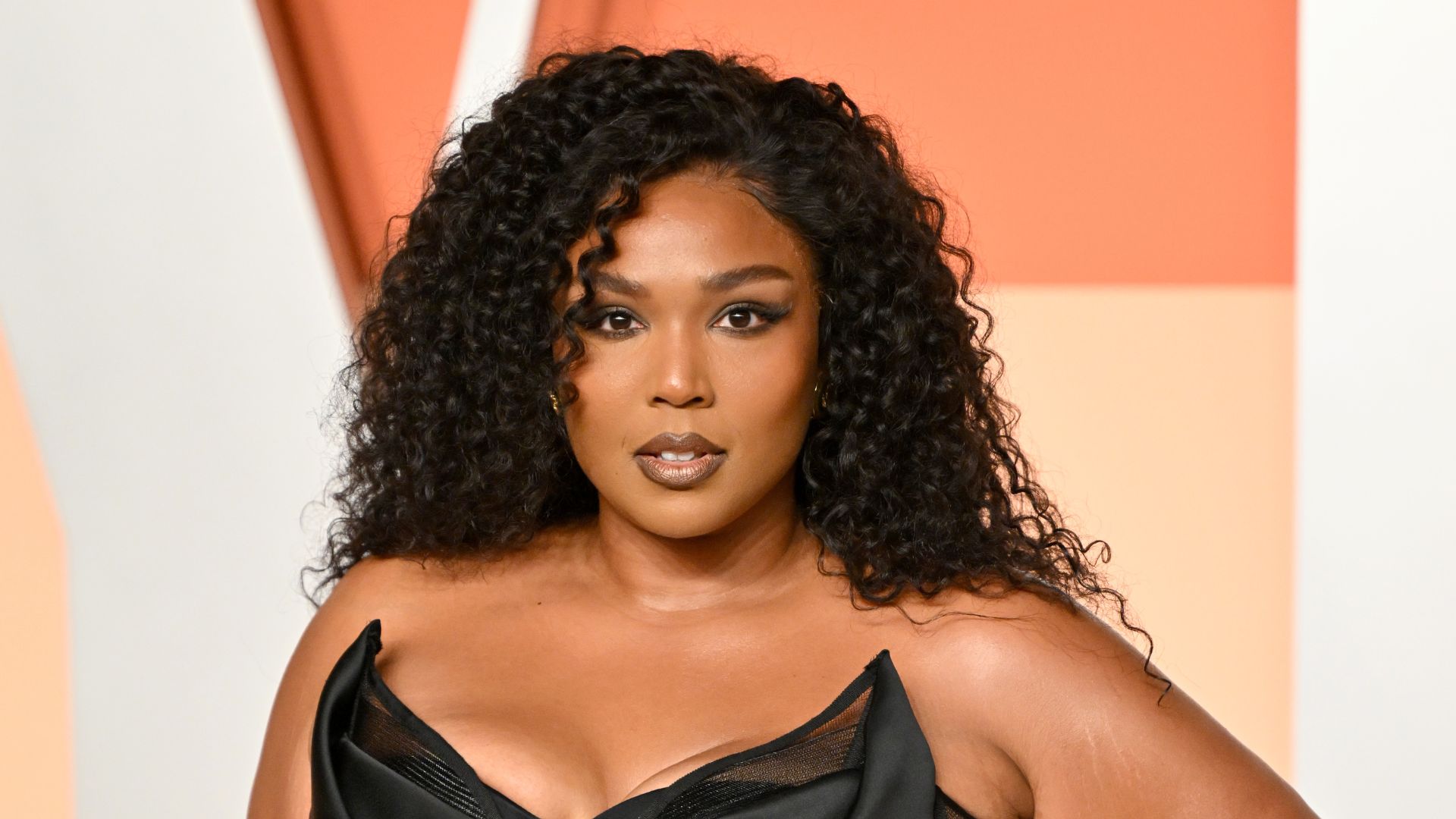 Lizzo tem acusação de gordofobia arquivada no processo