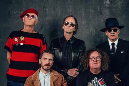The Damned lança cover de ‘See Emily Play’