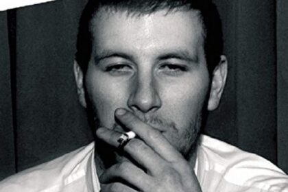 Arctic Monkeys: 20 anos de “Whatever People Say I Am, That’s What I’m Not”