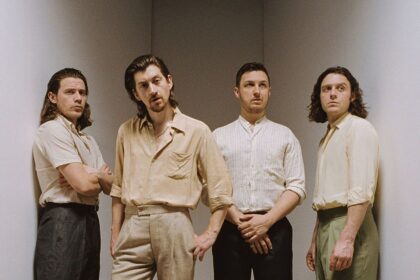 Matt Helders desmente boatos de separação do Arctic Monkeys