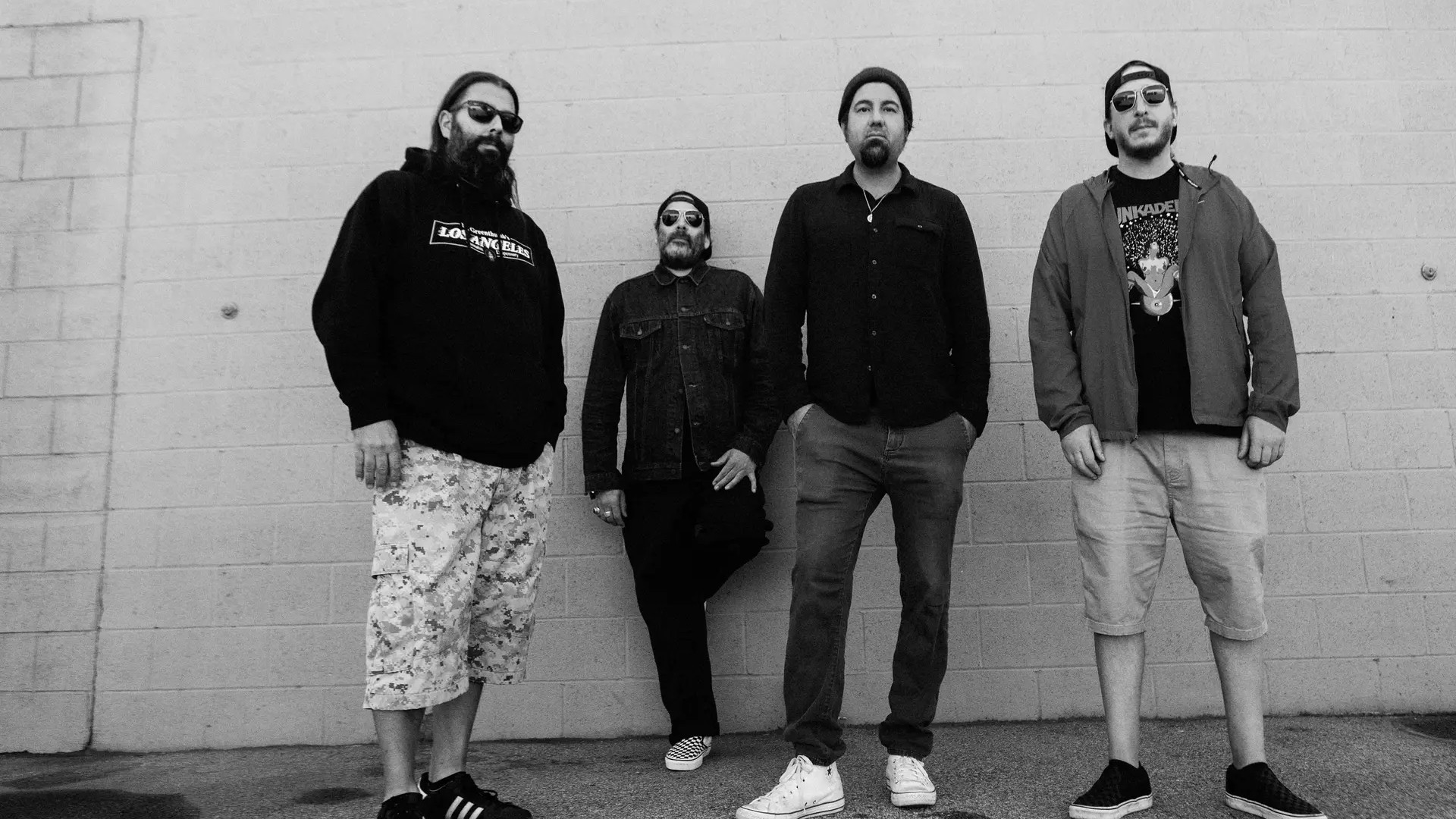 Álbum engavetado do Deftones, “Eros”, vaza na íntegra após 18 anos