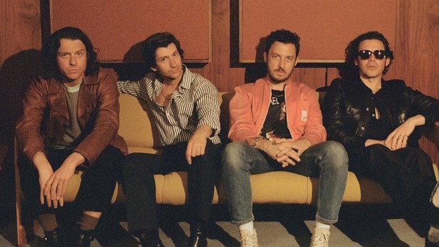 Arctic Monkeys lança novo single para War Child nesta semana
