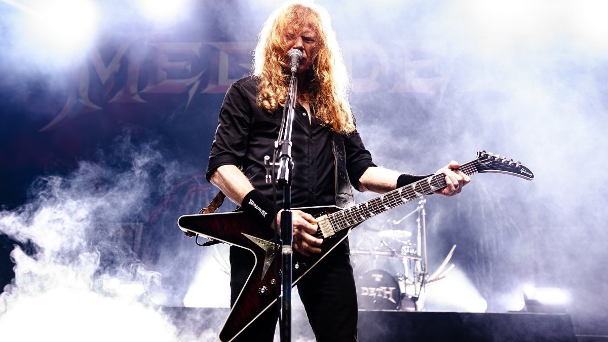 Livro de memórias de Dave Mustaine narra luta contra câncer