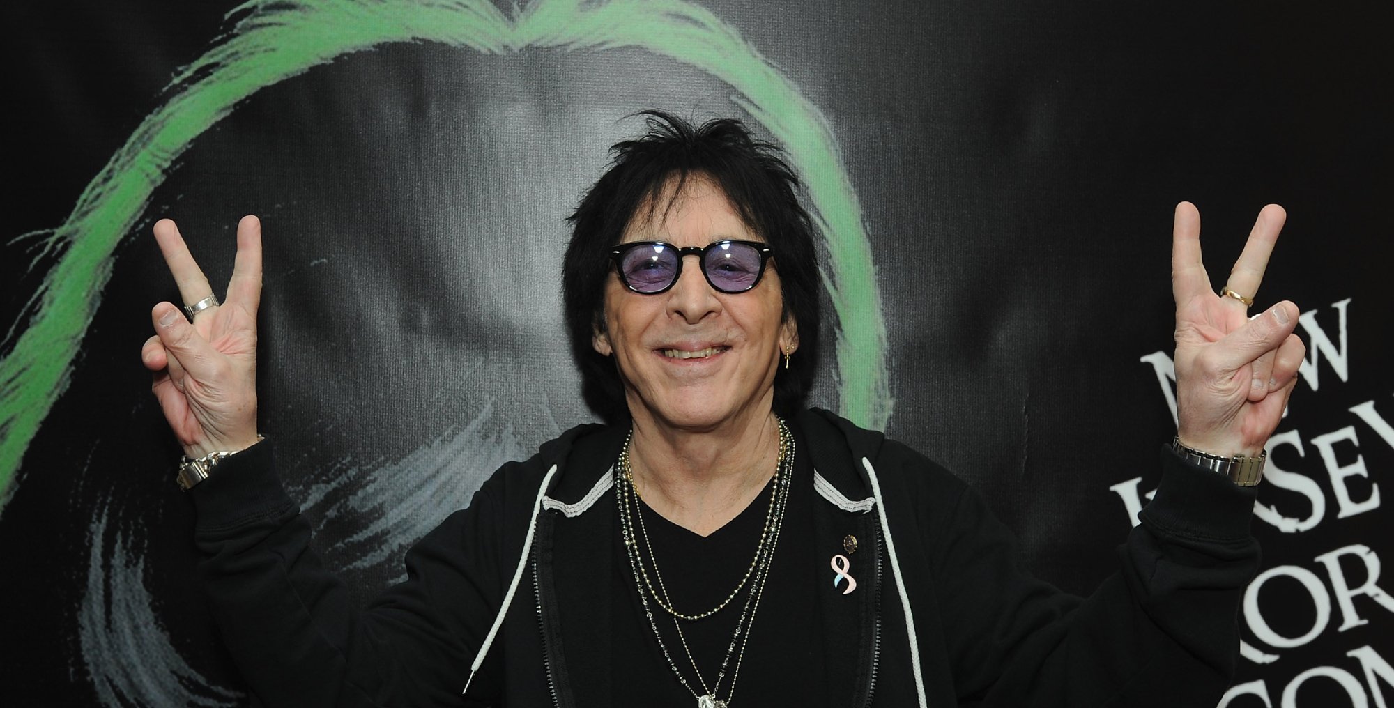 Peter Criss diz que vencer o câncer foi um milagre