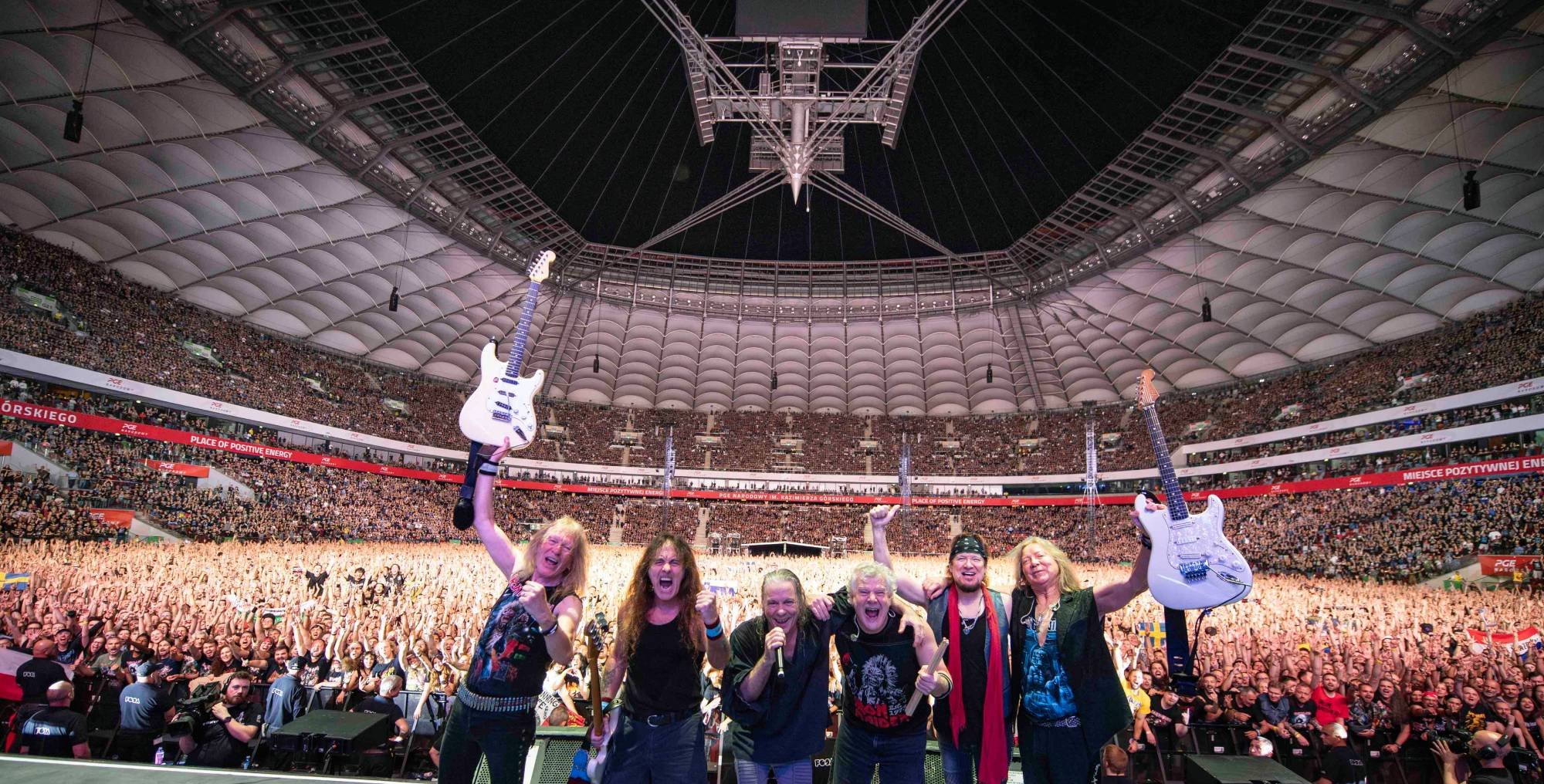 Iron Maiden celebra “The Trooper” no final de Stranger Things