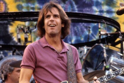 Empire State Building homenageia Bob Weir com tie-dye
