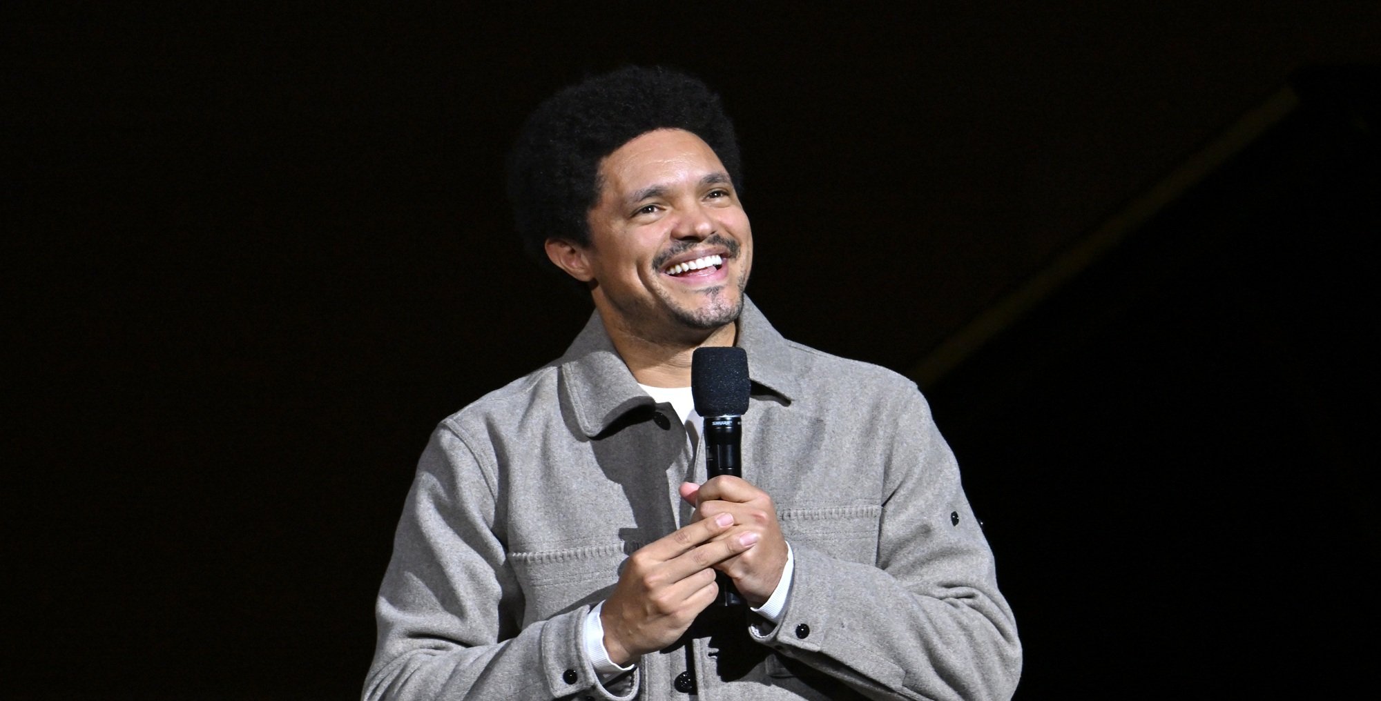 Trevor Noah comandará Grammys 2026 pela última vez