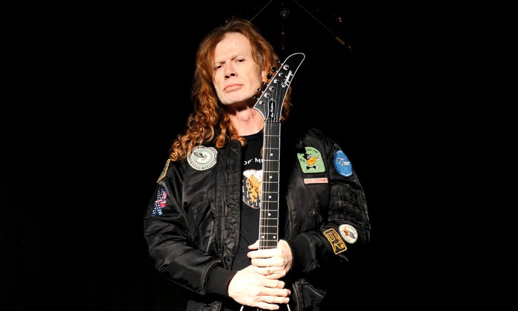 Dave Mustaine nega ser de direita e explica posição política