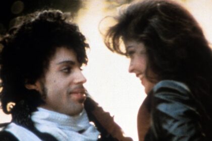 Apollonia processa herdeiros de Prince por uso do nome