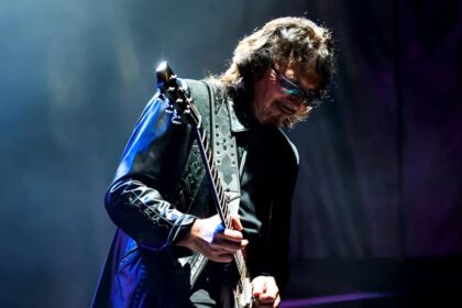 Guitarra de Tony Iommi arrecada 50 mil para oncologia
