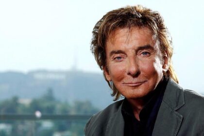 Barry Manilow detalha avanço no tratamento de câncer