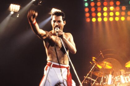 Filha secreta de Freddie Mercury morre aos 48 anos