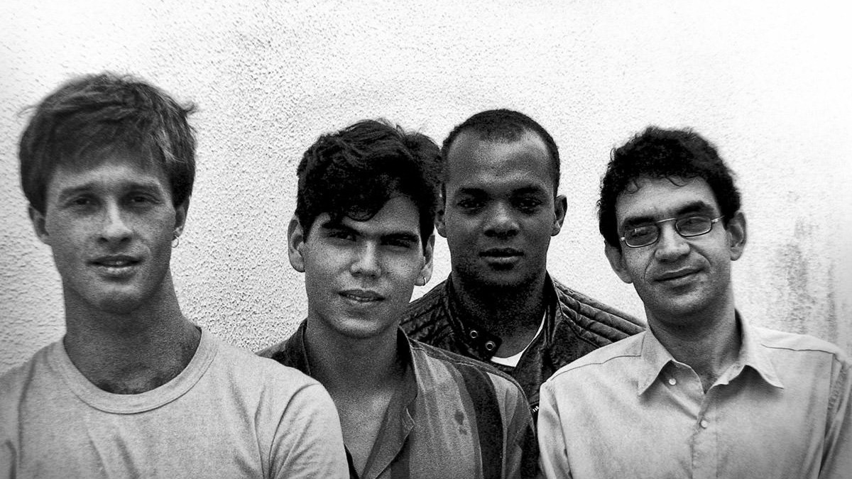 “Tempo Perdido” da Legião Urbana retorna às paradas brasileiras