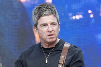 Oasis descarta boato sobre tema de James Bond no novo filme