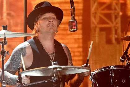 Matt Sorum compara Velvet Revolver ao Guns N’ Roses: “Poderia ter sido tão grande”
