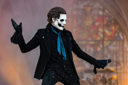 Tobias Forge, do Ghost, confirma gravação solo e hiato da banda