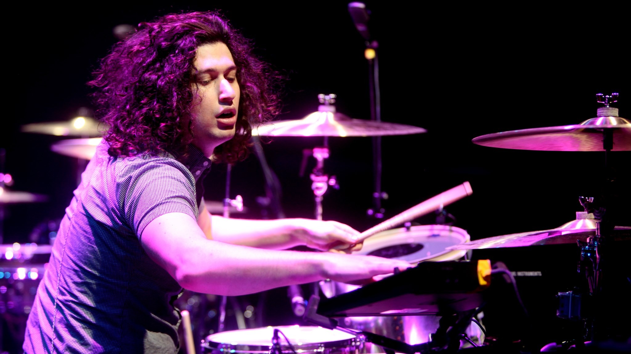 Novo baterista do Foo Fighters se surpreende com gravações